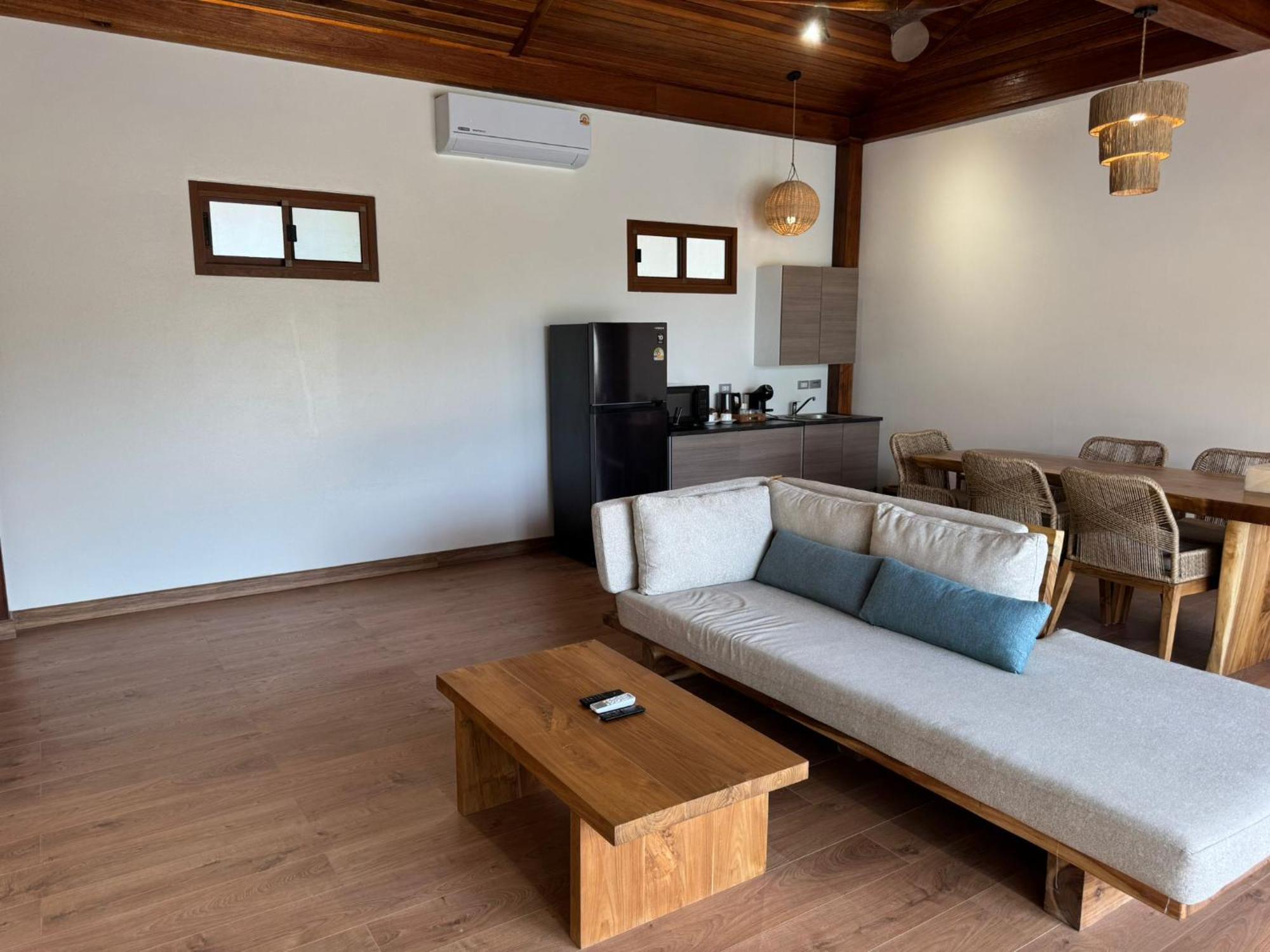 Ten Moons Sunset Villas 코 리페 외부 사진